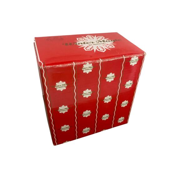 VTG HALLMARK Mr & Mrs SANTA CLAUS Plastic Salt and Pepper Shakers Christmas 70's - Picture 7 of 13